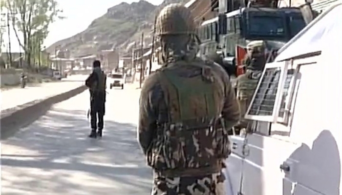  One CRPF jawan killed, another injured in J&amp;K militant attack 