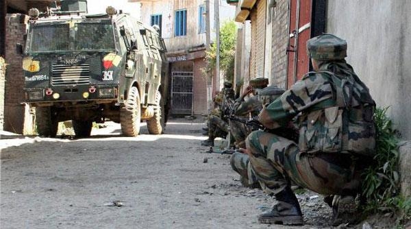  Gunfight in Srinagar between security forces, militants 