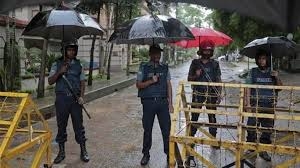  Search for 5 terrorists halts Dhaka cafe attack investigation 