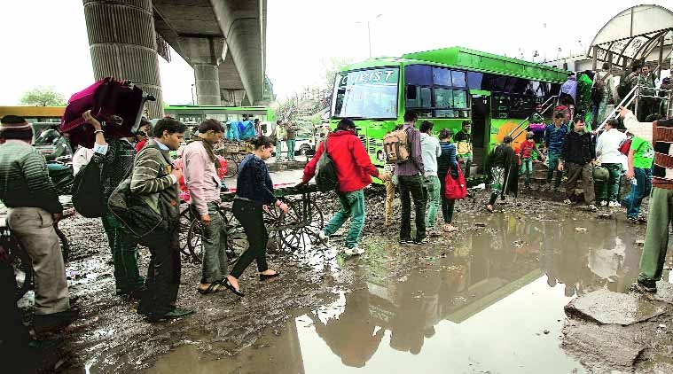  Lucknow remains water-logged 