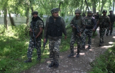  Two militants killed in Kashmir Valley (Lead) 