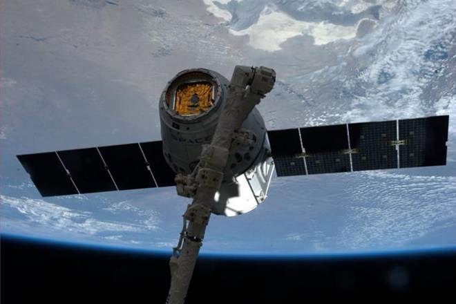  SpaceX s Dragon returns with first Chinese experiment from ISS 