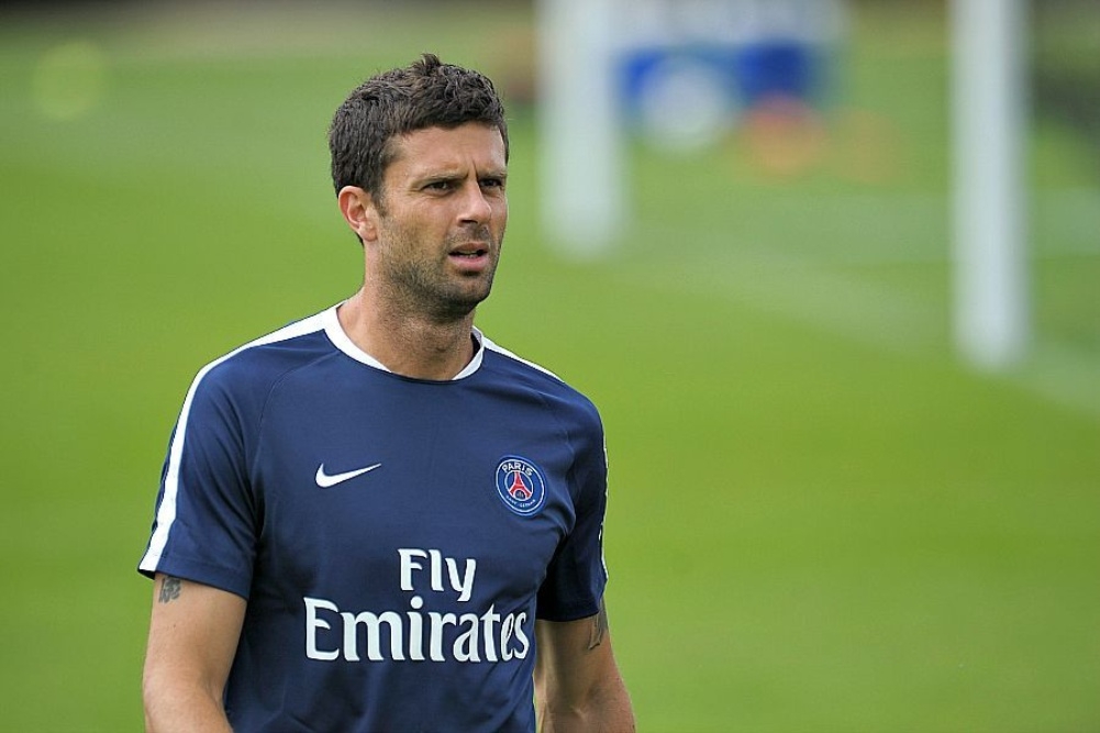  Midfielder Motta extends contract with PSG 