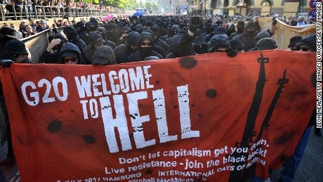 G20 protests: 76 injured as police, protesters clash in Hamburg (Lead) 