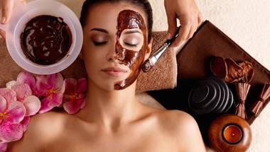  Apply chocolate for skin enrichment 