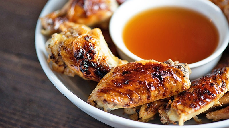 Slow-Cooker Fireball Chicken Wings