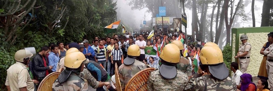  Widespread violence in Darjeeling, army deployed 