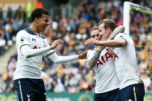  Tottenham denies takeover bid by Facebook owner 