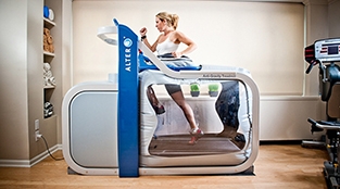  Anti-gravity treadmill may boost confidence post knee surgery 