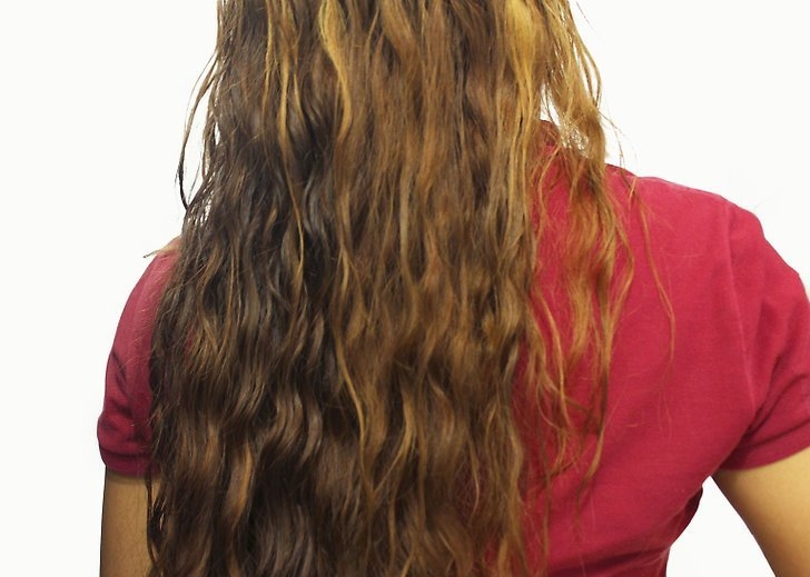  Take care of frizzy hair in simple steps 