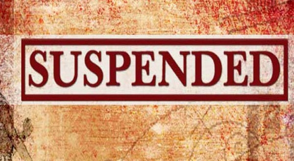  Two doctors suspended for denying ambulance to carry dead man (Lead) 