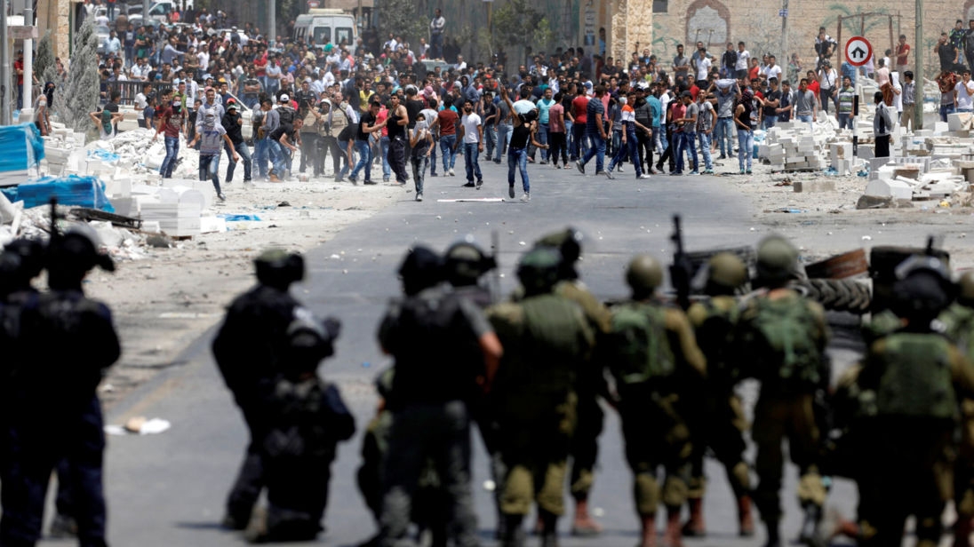  2 Palestinians killed in clashes with Israeli troops 