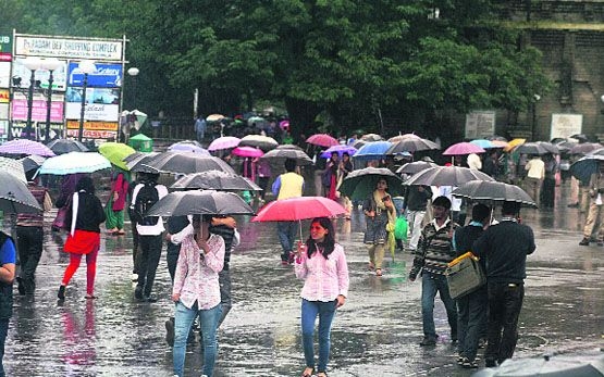  Moderate to heavy rains in Himachal, rivers in spate 