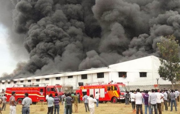  Fire in shoe warehouse in Delhi 