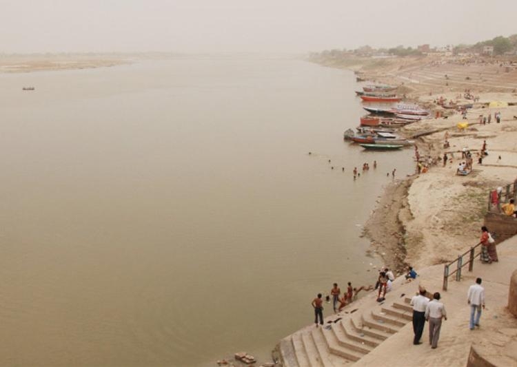  No dumping of waste within 500 metres of Ganga: NGT (Lead) 