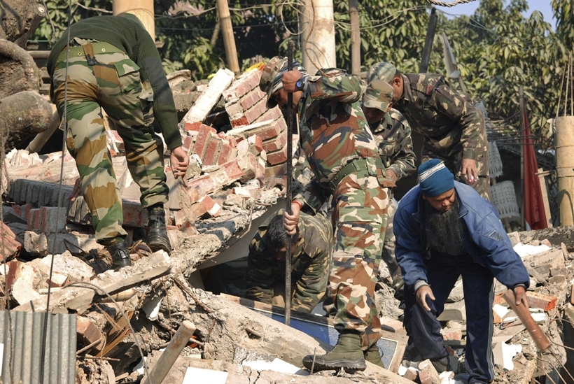 Landslide kills 1 in Manipur, injures 4 