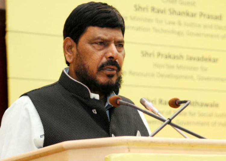  Athawale supports right to eat beef, warns cow vigilantes 