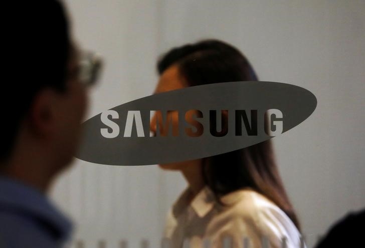  Galaxy On Max: Samsung brings best camera for low-light photography (First Impression) 
