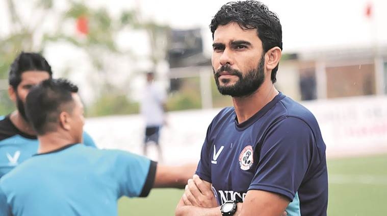  East Bengal fans  turnout at training thrills coach 
