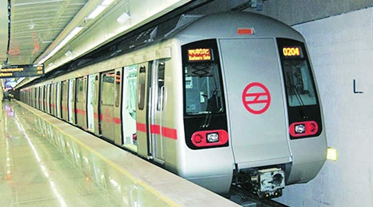  Commuters hassled as Yellow Line Metro faces glitch 