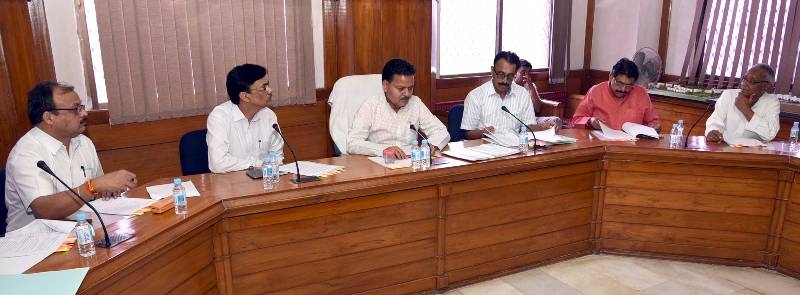 Committee Members to be taken on Tour to High Court
