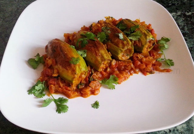 Stuffed Pointed Gourd With Shrimps
