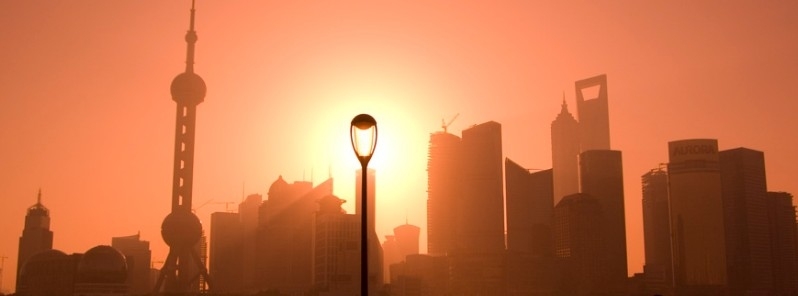  Shanghai on red alert for heat wave 