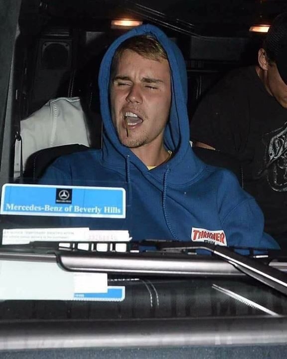 Bad Luck Hit Again, as Justin Bieber's monster truck ran into a paparazzi!