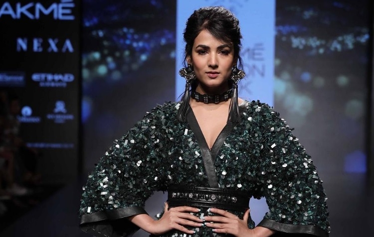 The Fest for Fashion Freaks embarks today, Lakme Fashion Week- Winter/ Resort 2017