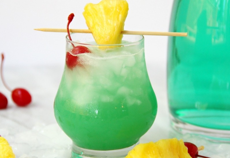 Coconut Pineapple Blue Rum Hawaiian