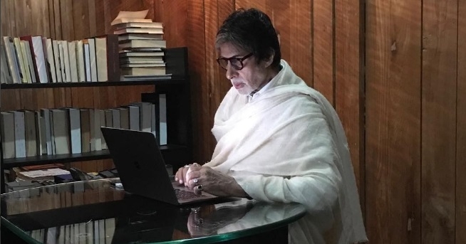 Twitter Ji and FB Zindabad, says Big B Amitabh Bachchan!