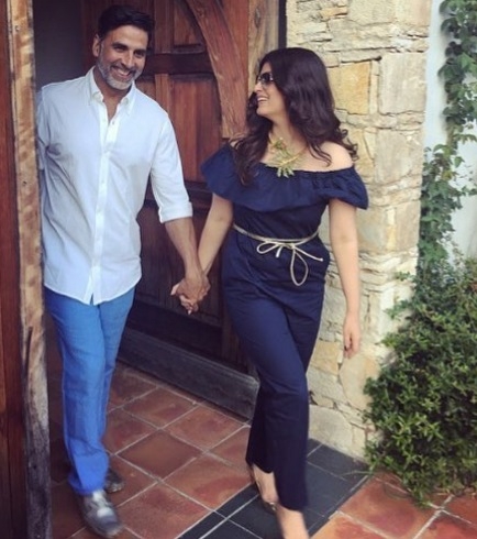 Mrs. Funny Bone in all her funny ways wishing a very Happy Bday to Hubby Akshay Kumar!