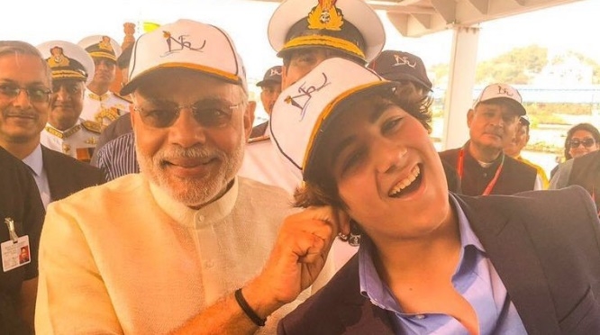 "Happy birthday to my most favorite human being", Akshay Kumar to Aarav Kumar!