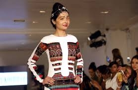  Reshma Qureshi steals the show for Jaheena at Crocs Mysore Fashion Week 2017 