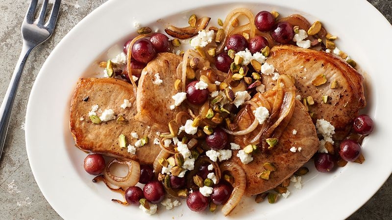 Pork Chops with Grapes and Pistachio Nuts 