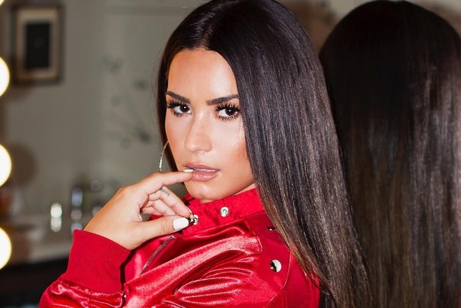 Demi Lovato's coming YouTube documentary will be an insight to singers sexuality! 