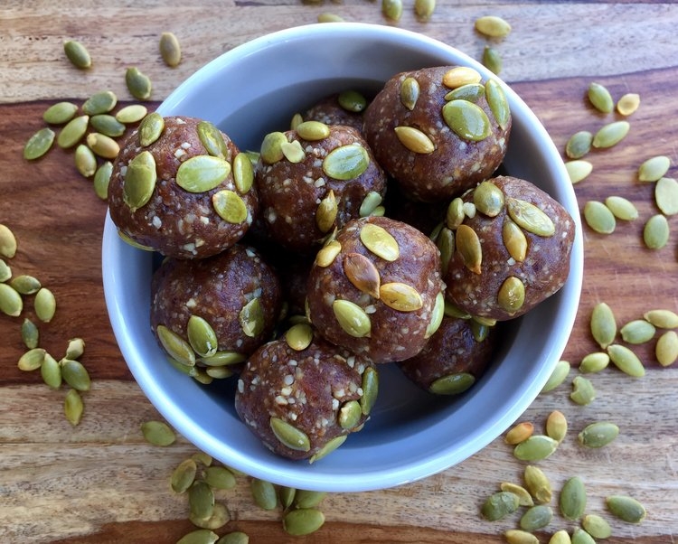 Pumpkin Spice Energy Balls 