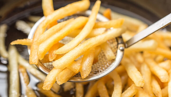  Reusing oil to fry food increases trans fats, causes heart diseases (Sept 29 is World Heart Day) 