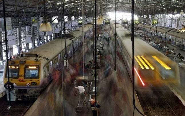 Children running from small towns to Mumbai