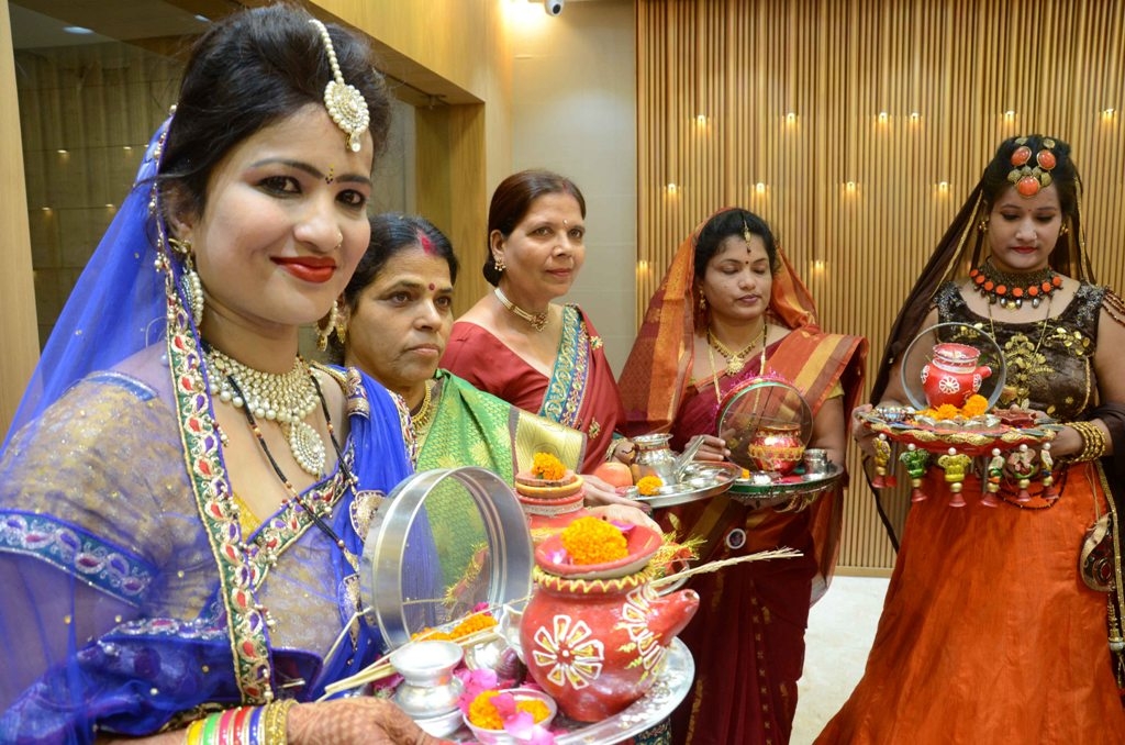 Festive season: Karwa chauth pre-celebration in Bhopal 