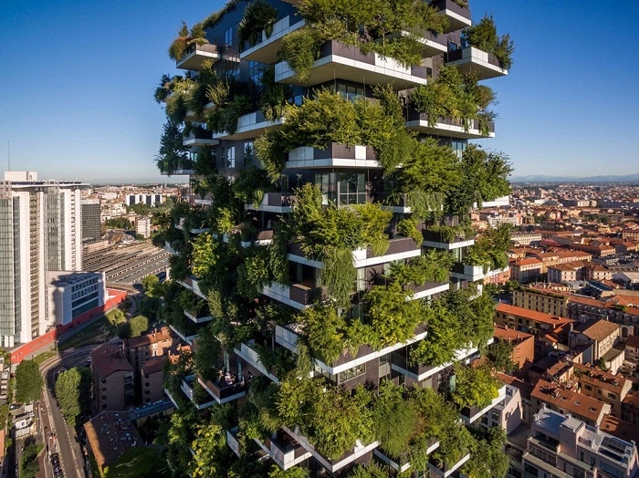 Milan, a Grey City turning Green, A trend building to encourage green living with Architect Stefano Boeri.
