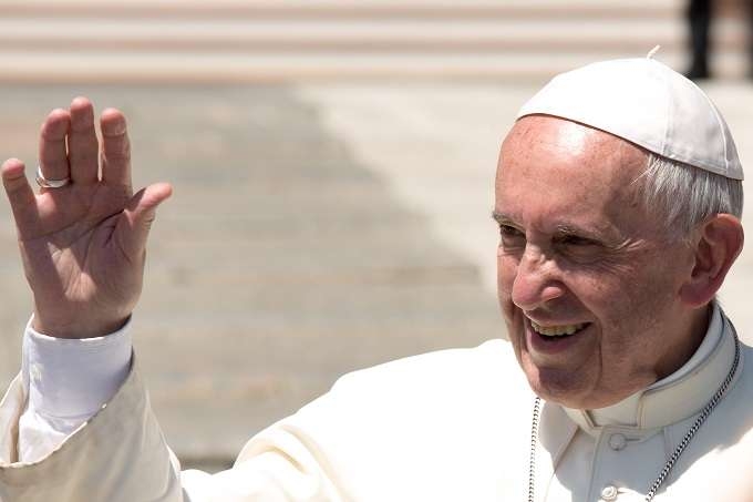  Pope has 40 million followers on Twitter 
