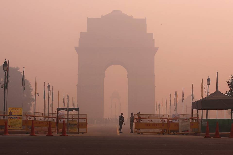  Pollutant level at all-time high in Delhi during morning hours 