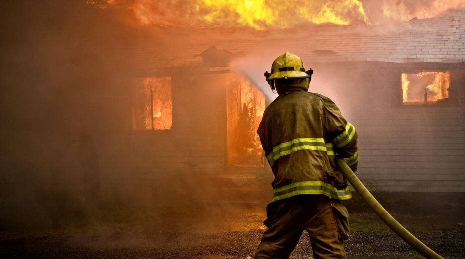  Massive fire in Ludhiana yarn factory building 