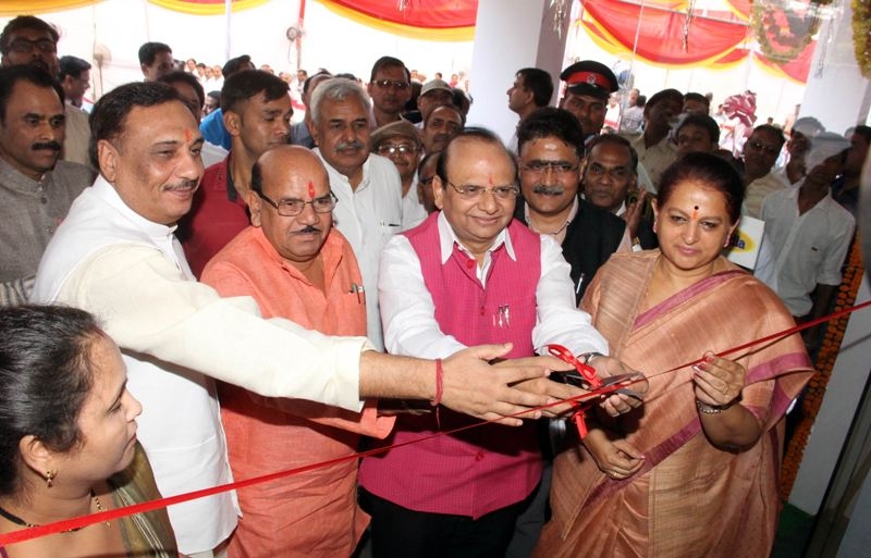 Khadi Clothes Give Feeling of Nationalism