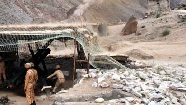  Pakistan violates ceasefire, Indian girl injured 